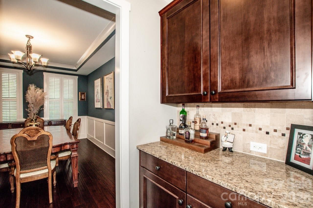 Single Family Residence at 19921 Wooden Tee Drive, Davidson, photo 17 of 42