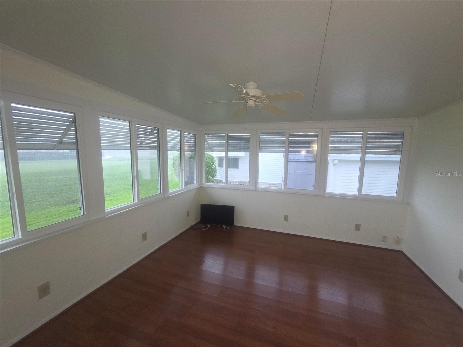 Florida Room - 57 STRAPHMORE DR, HAINES CITY