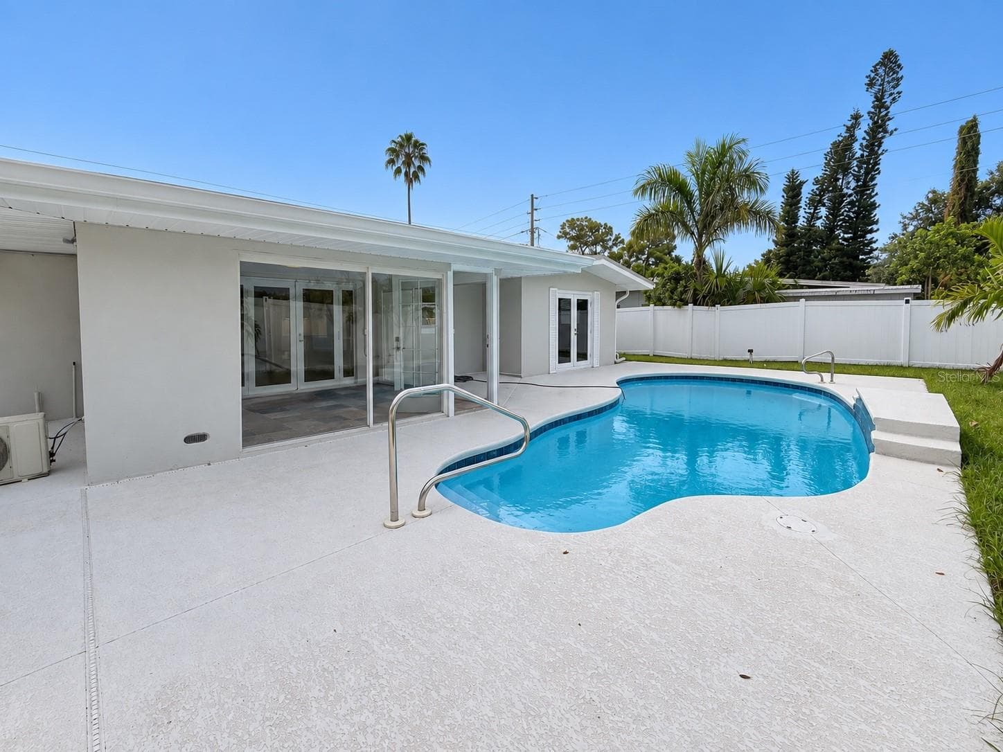 Single Family Residence at 3657 KELLY ST, FORT MYERS, photo 9 of 44