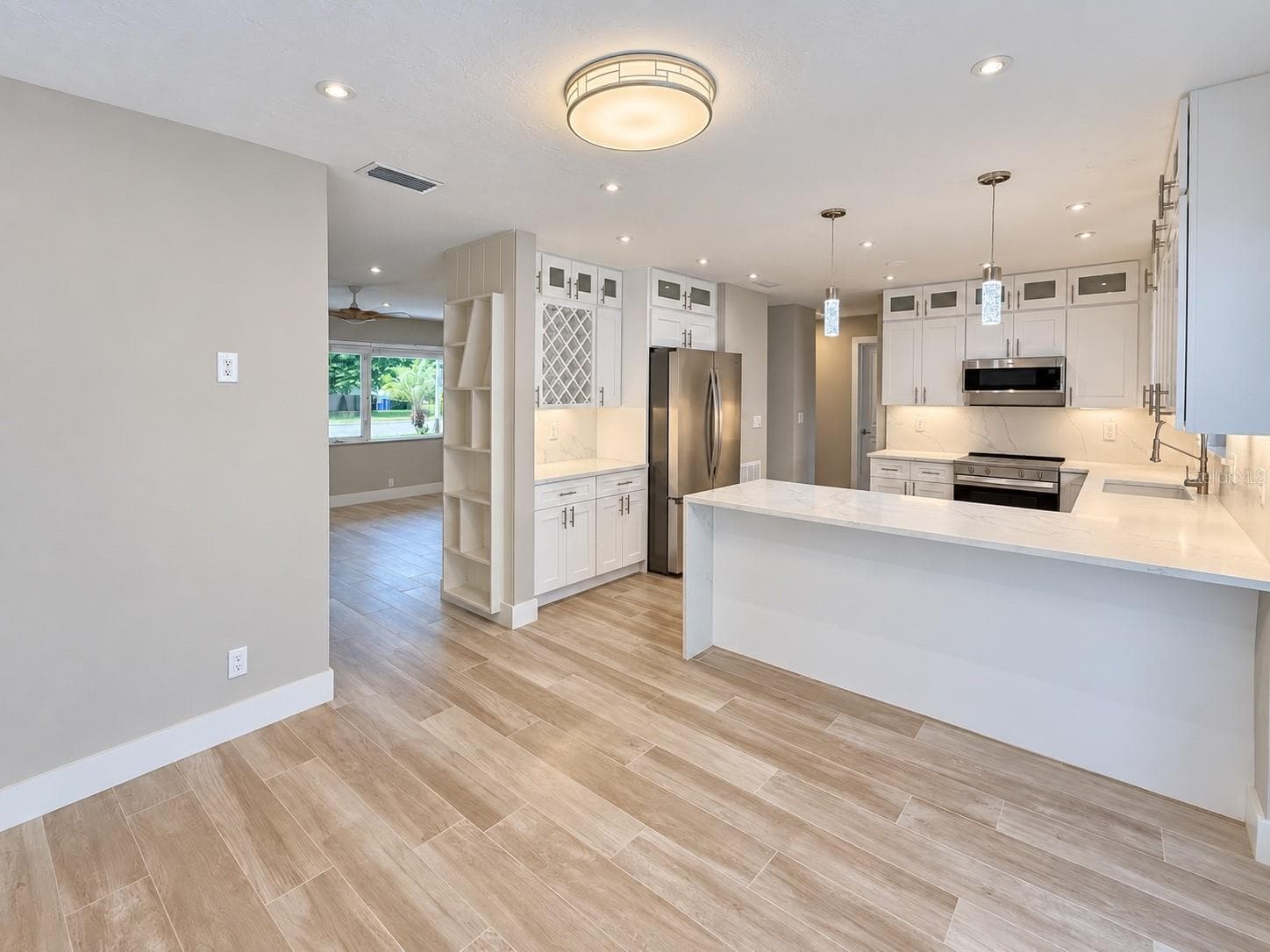 Single Family Residence at 3657 KELLY ST, FORT MYERS, photo 20 of 44
