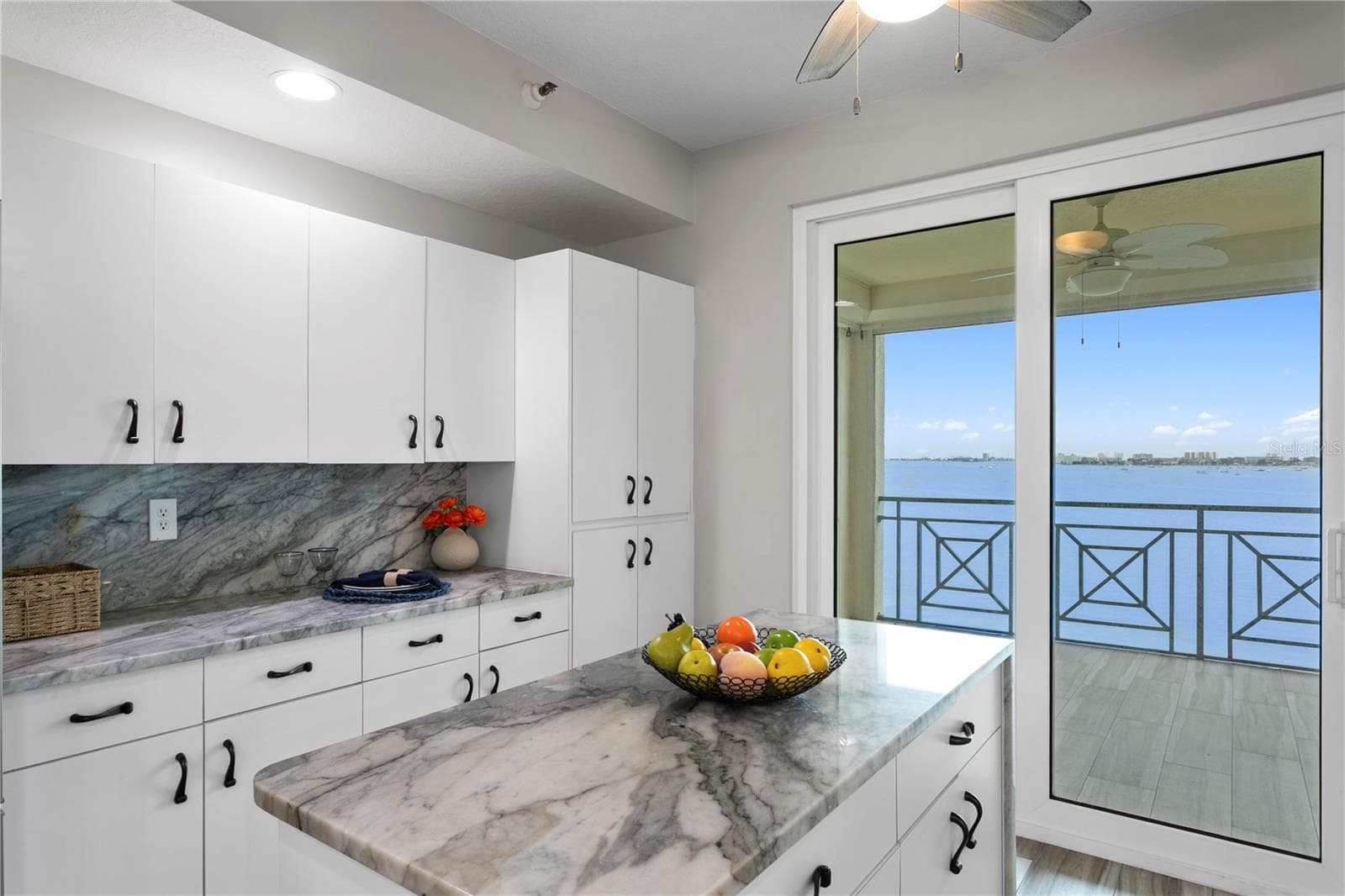 Condominium at 4717 DOLPHIN CAY LN S #503, ST PETERSBURG, photo 26 of 79
