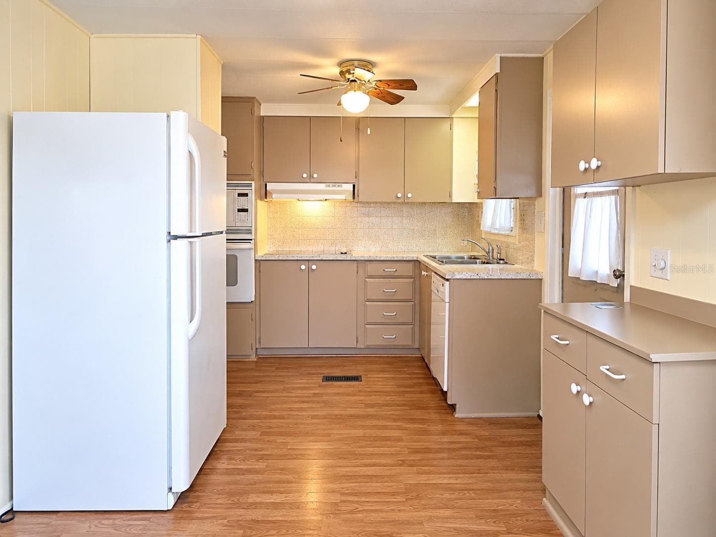Kitchen - 512 PALO VERDE DR, LEESBURG