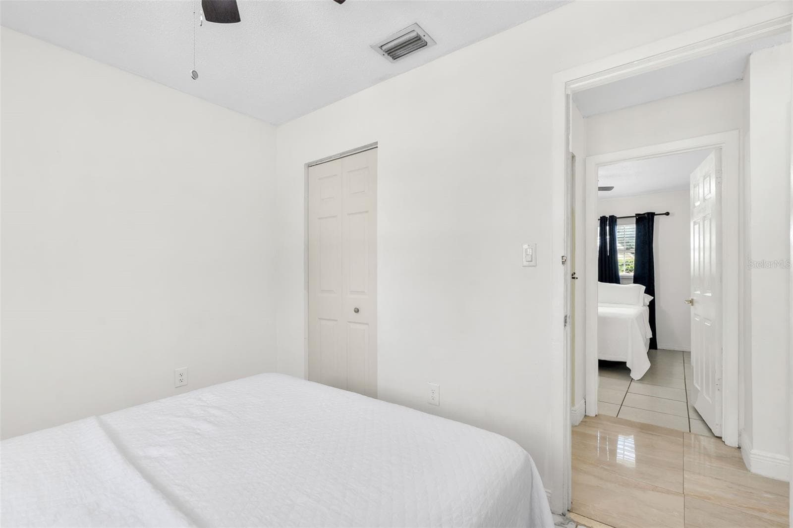 Single Family Residence at 537 MELODY CIR, SARASOTA, photo 19 of 60