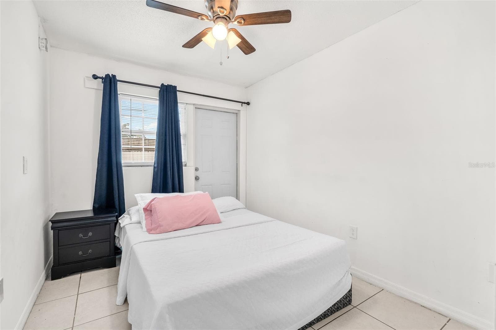 Single Family Residence at 537 MELODY CIR, SARASOTA, photo 24 of 60