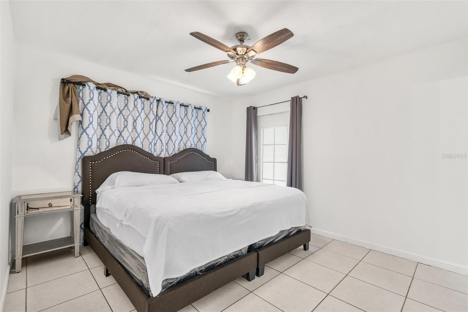 Single Family Residence at 537 MELODY CIR, SARASOTA, photo 27 of 60