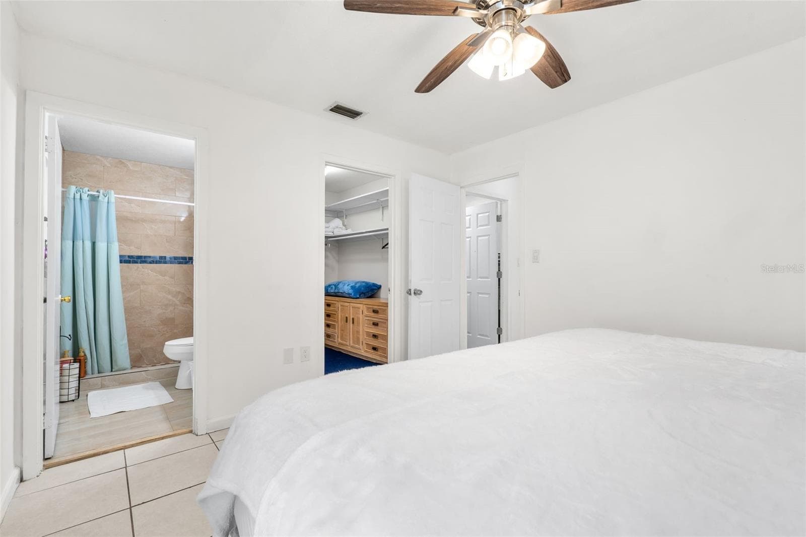 Single Family Residence at 537 MELODY CIR, SARASOTA, photo 28 of 60