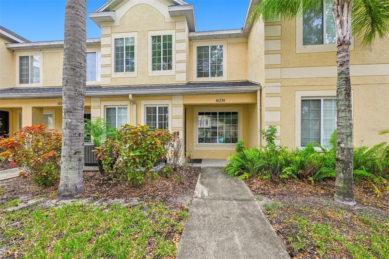 Townhouse at 10734 KEYS GATE DR, RIVERVIEW, photo 2 of 24