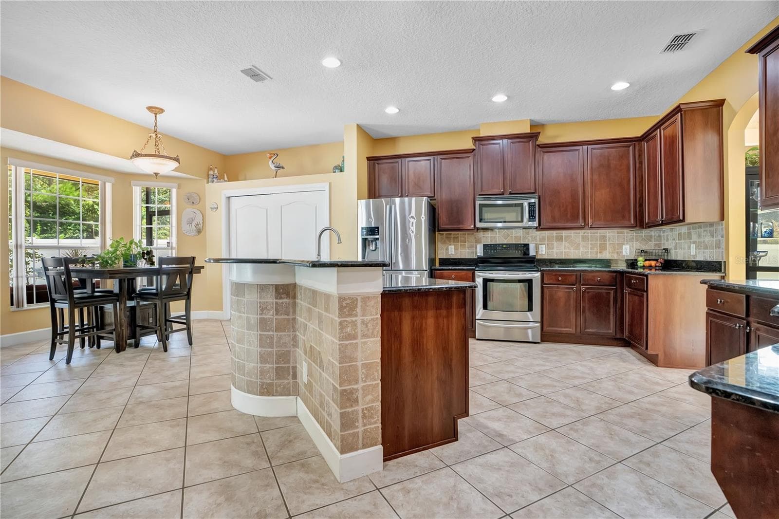 Kitchen - 5762 COVINGTON COVE WAY, ORLANDO