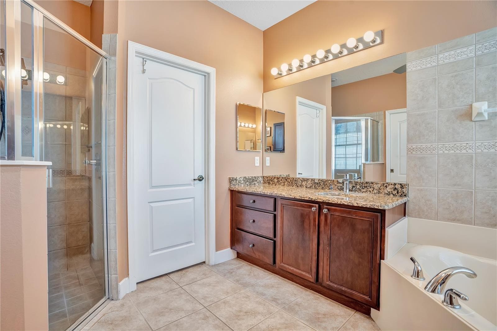 primary bathroom - 5762 COVINGTON COVE WAY, ORLANDO