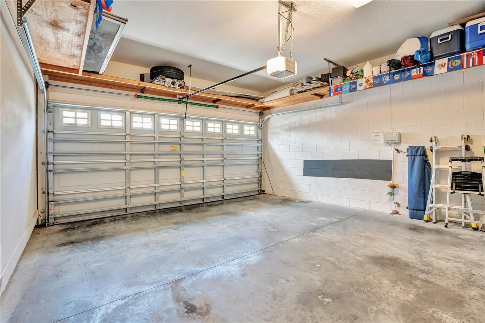 garage - 5762 COVINGTON COVE WAY, ORLANDO