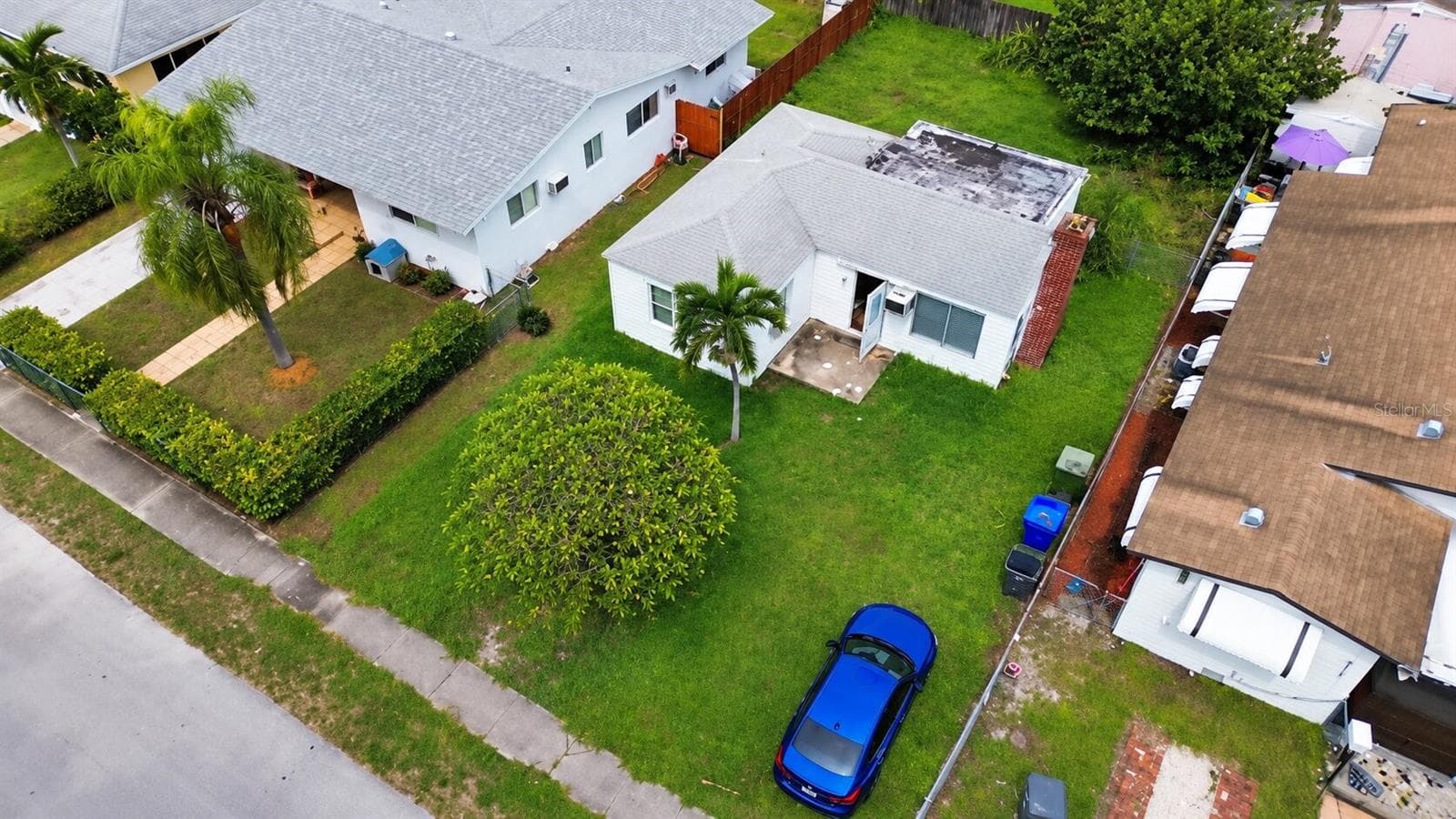 Single Family Residence at 2607 ADAMS ST, HOLLYWOOD, photo 3 of 18