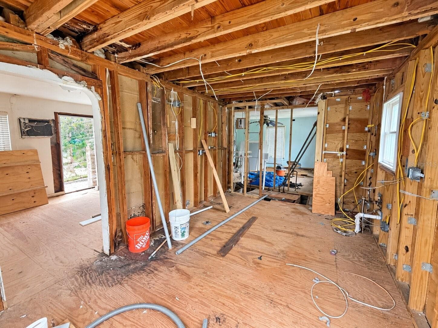Single Family Residence at 2607 ADAMS ST, HOLLYWOOD, photo 8 of 18