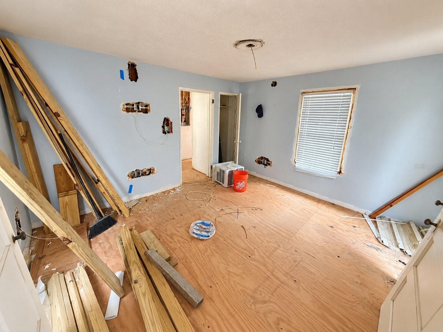 Single Family Residence at 2607 ADAMS ST, HOLLYWOOD, photo 12 of 18