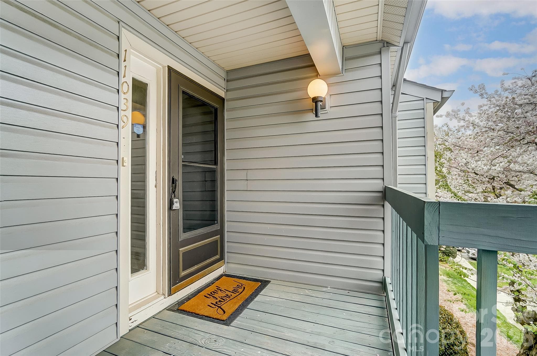 Condominium at Charlotte, photo 6 of 38