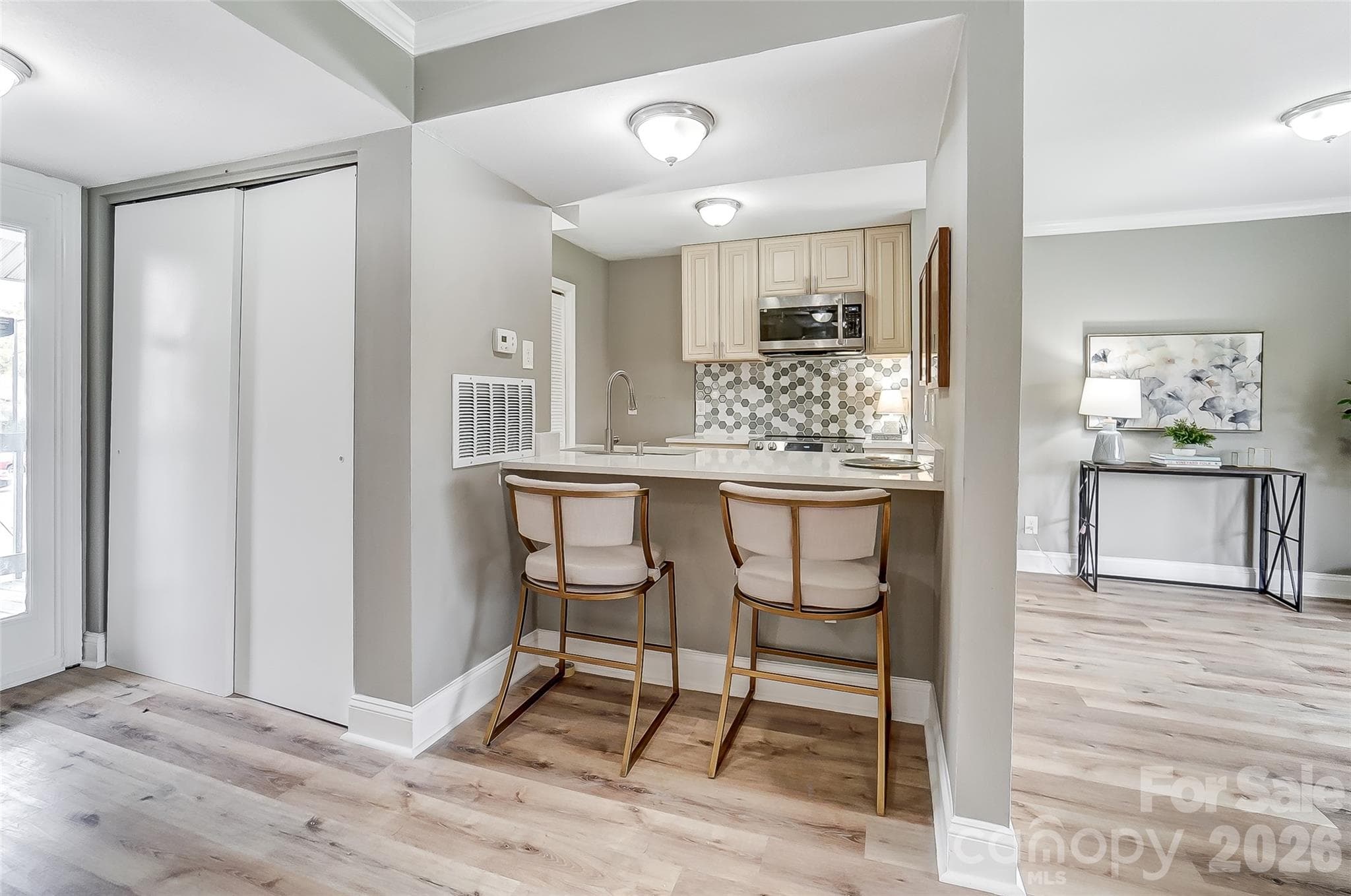 Condominium at Charlotte, photo 14 of 38