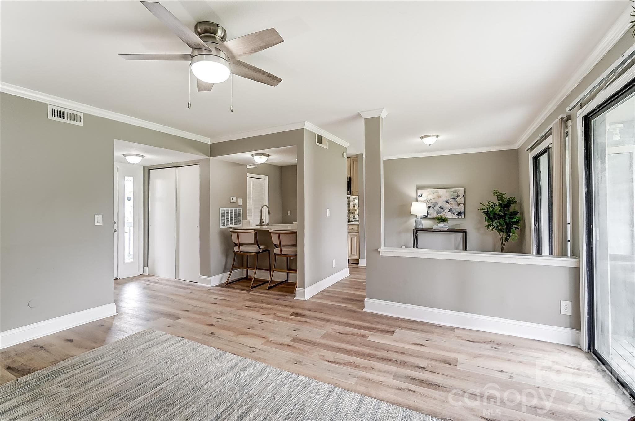 Condominium at Charlotte, photo 16 of 38
