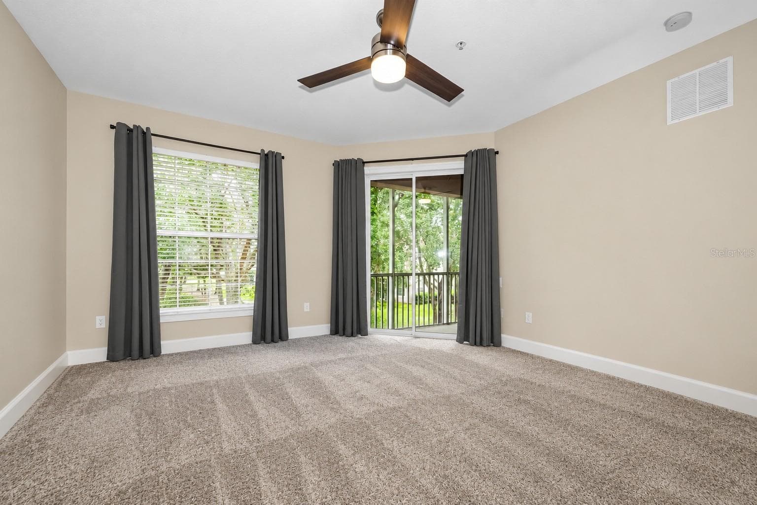 Condominium at 889 LANTERN WAY, CLEARWATER, photo 5 of 25
