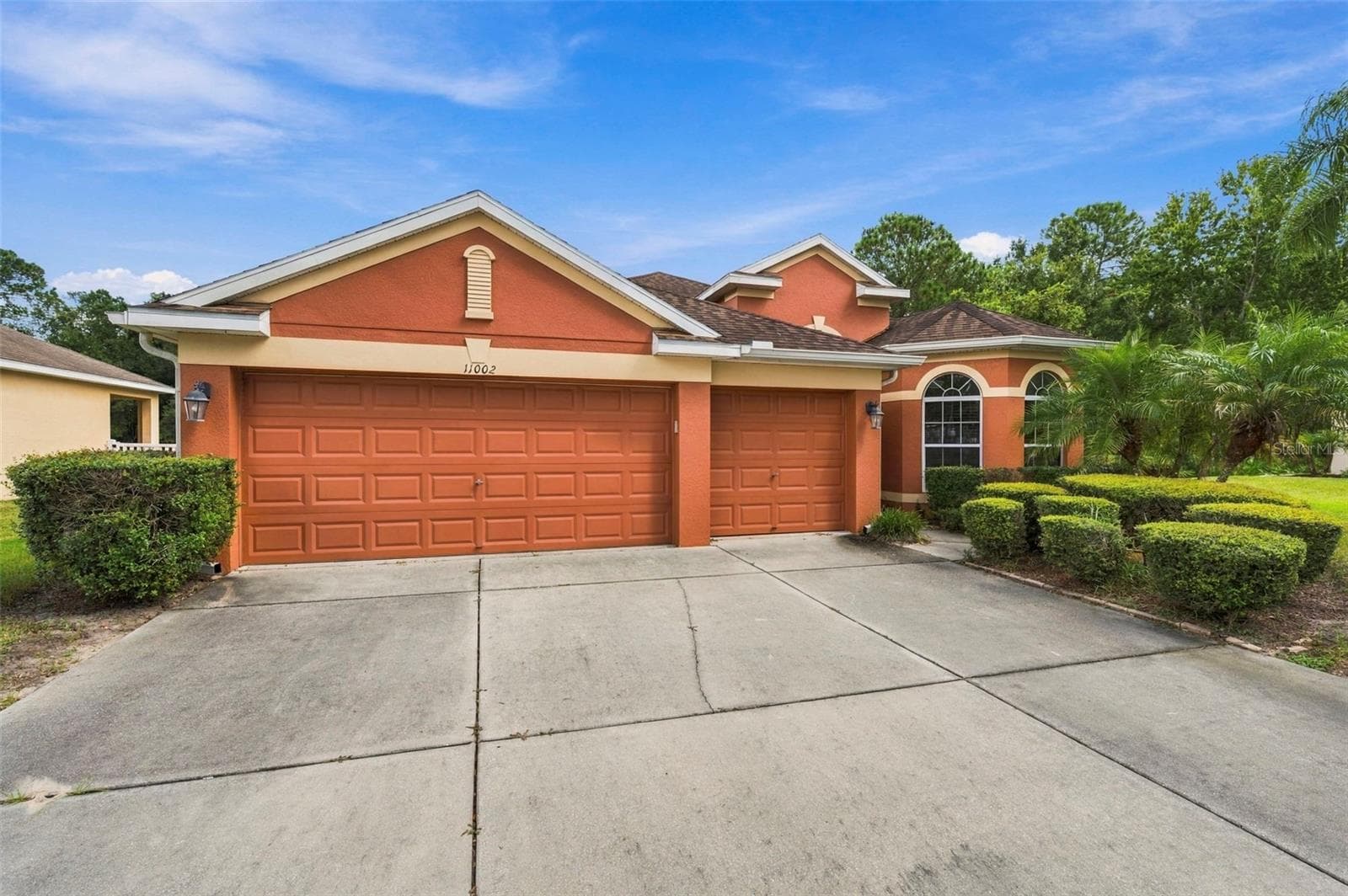 Single Family Residence at 11002 BELLE HAVEN DR, NEW PORT RICHEY, photo 4 of 100