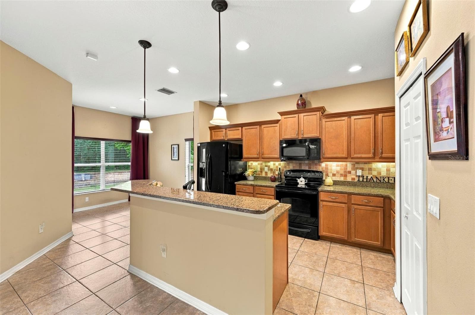 Single Family Residence at 11002 BELLE HAVEN DR, NEW PORT RICHEY, photo 24 of 100