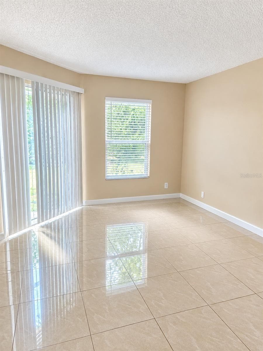 Condominium at 2512 LEMON TREE LN #3C, ORLANDO, photo 6 of 9