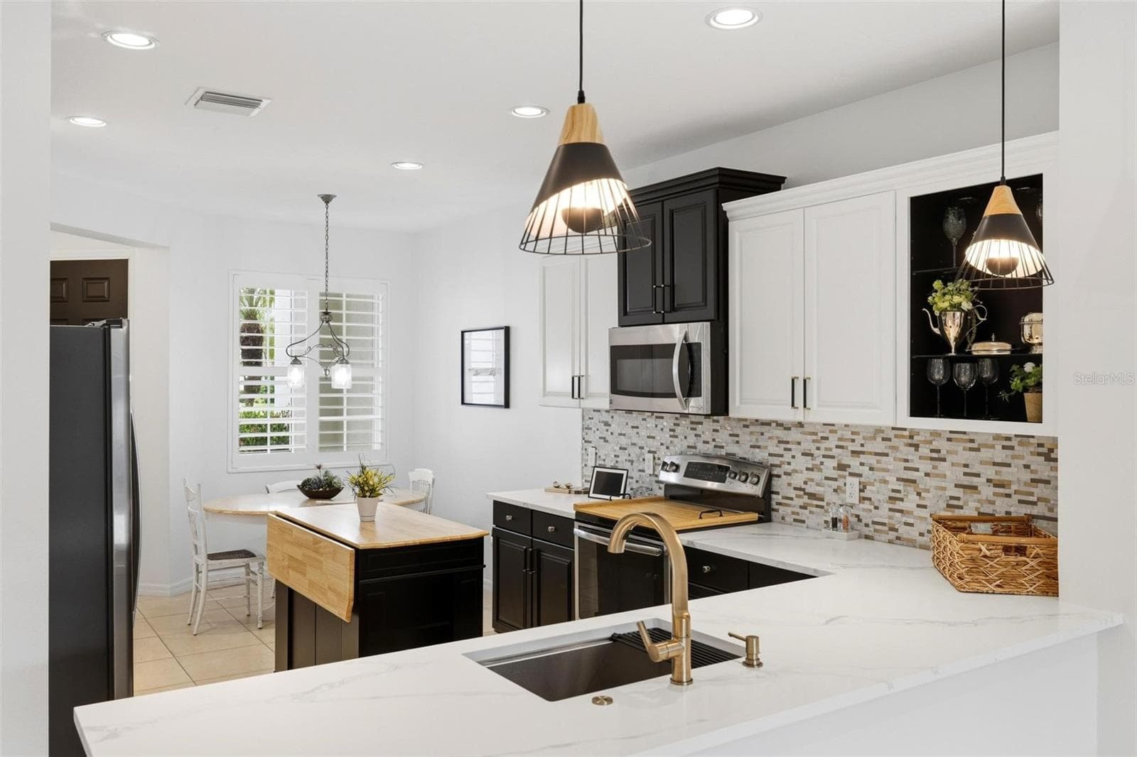 Villa at 10828 LERWICK CIR, ENGLEWOOD, photo 13 of 43