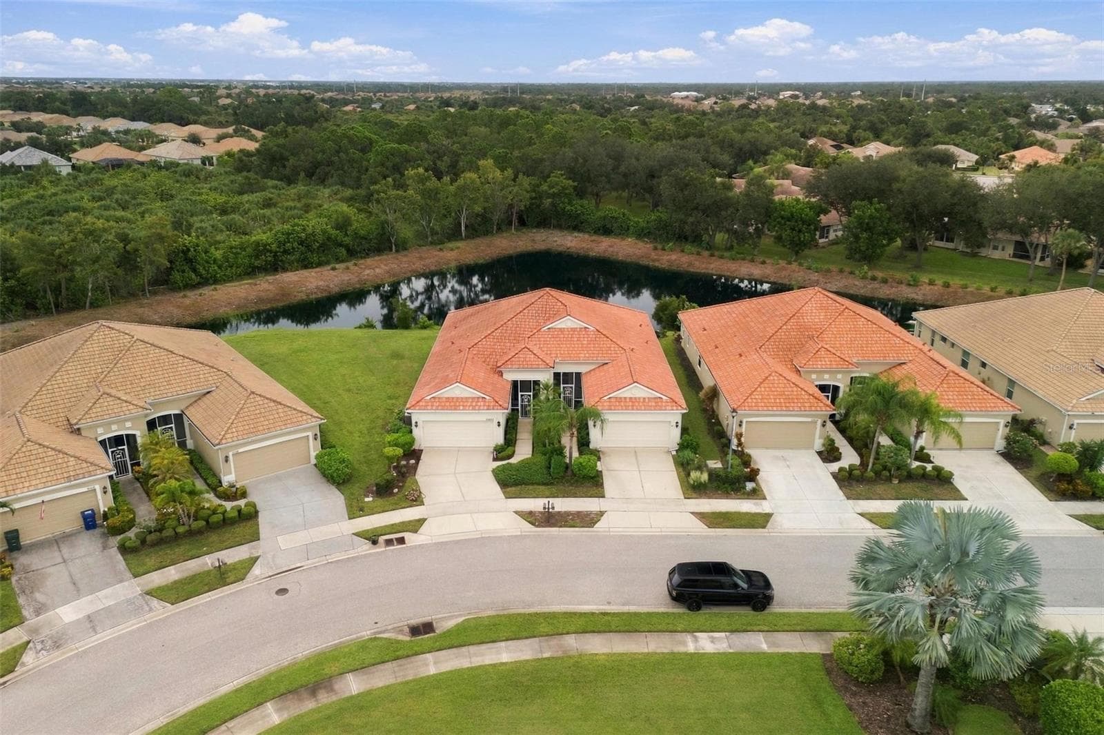 Villa at 10828 LERWICK CIR, ENGLEWOOD, photo 37 of 43