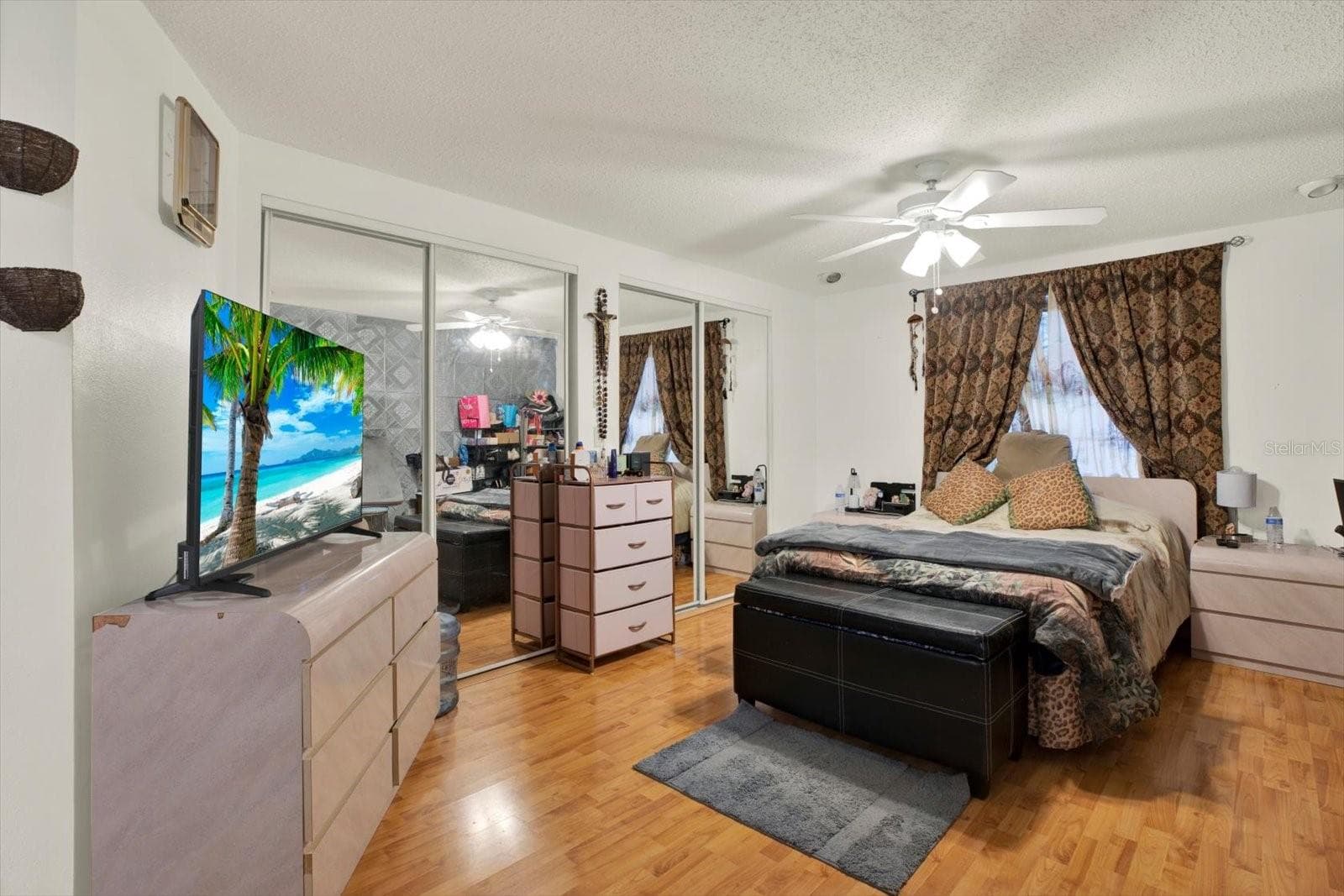 Single Family Residence at 9309 ASHFIELD CT, TAMPA, photo 9 of 33