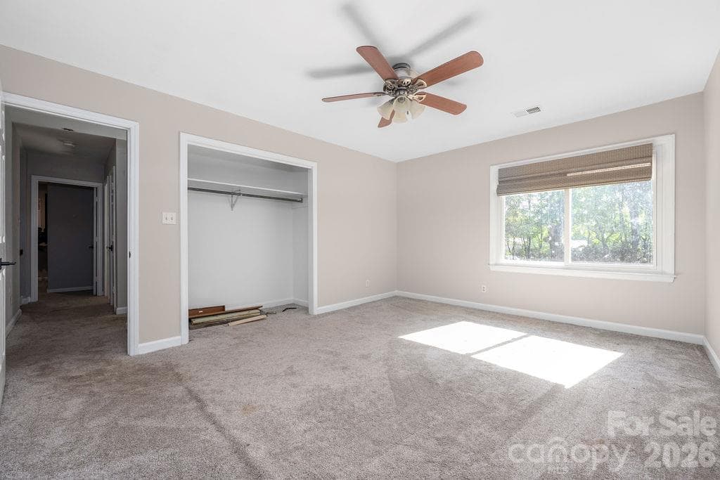 Single Family Residence at 9423 Whitethorn Drive, Charlotte, photo 43 of 46