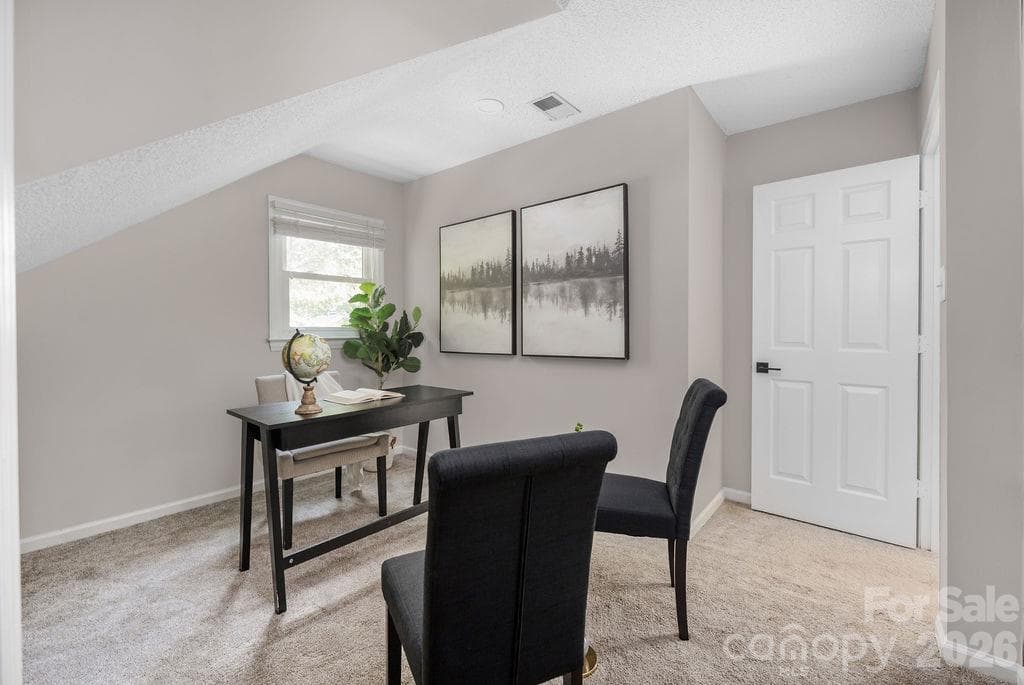 Single Family Residence at 9423 Whitethorn Drive, Charlotte, photo 37 of 46
