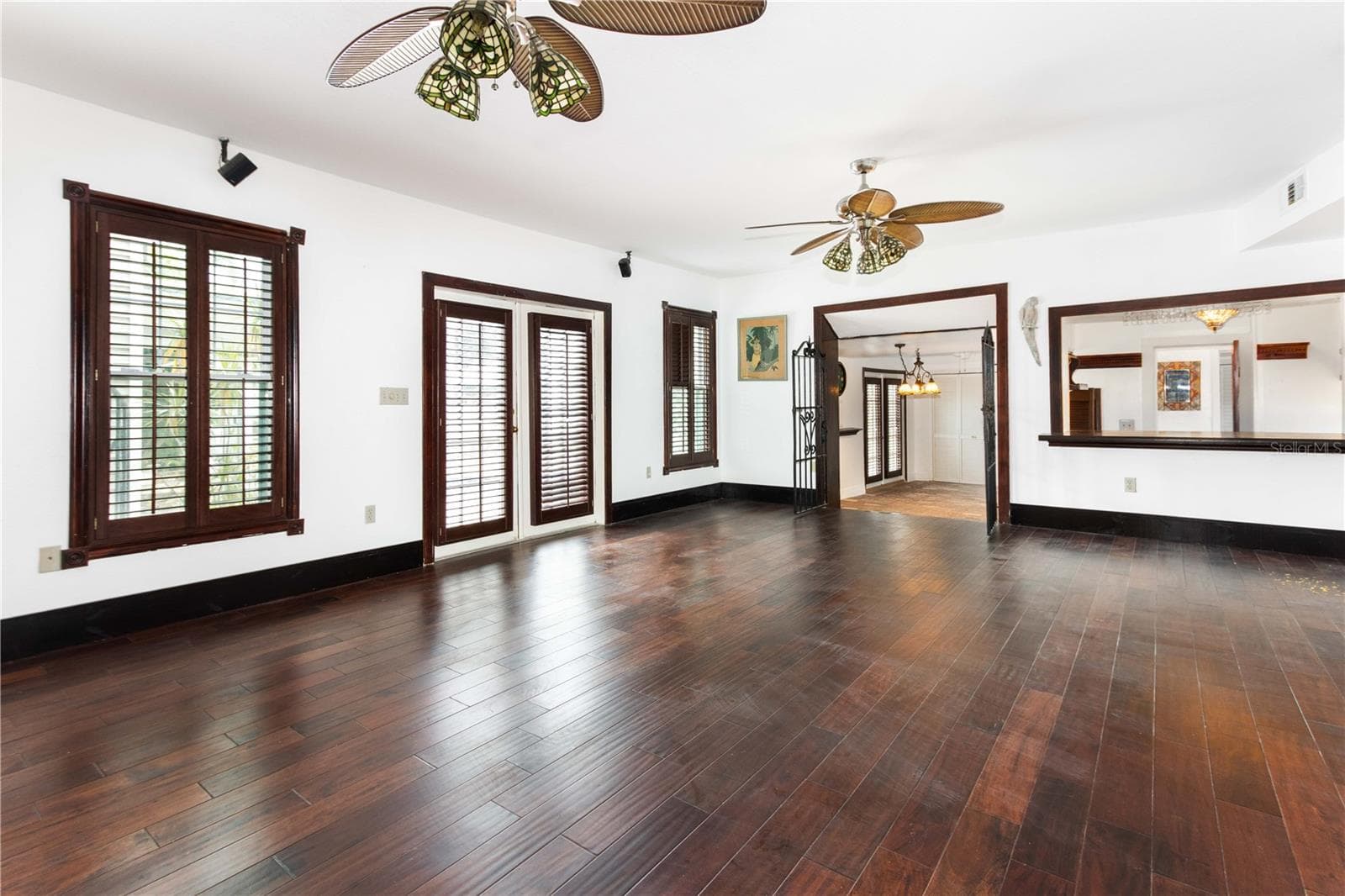 Family Room - 806 NARCISSUS AVE, CLEARWATER BEACH