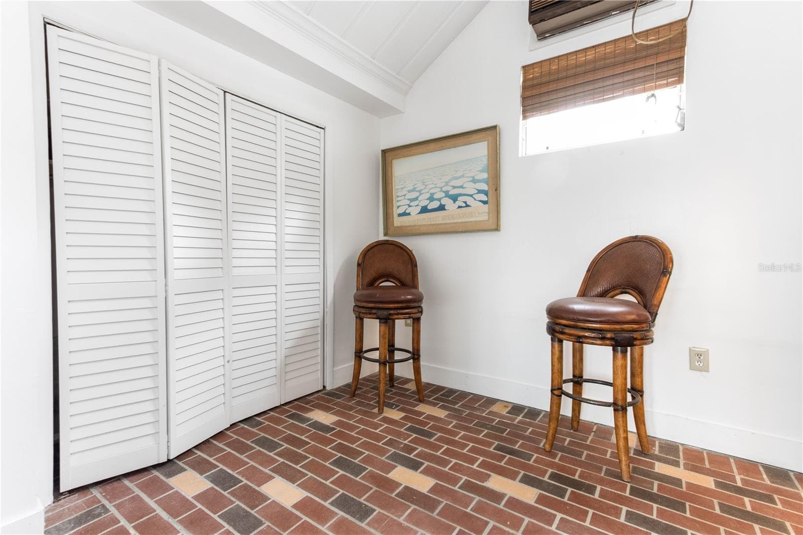 Single Family Residence at 806 NARCISSUS AVE, CLEARWATER BEACH, photo 16 of 48