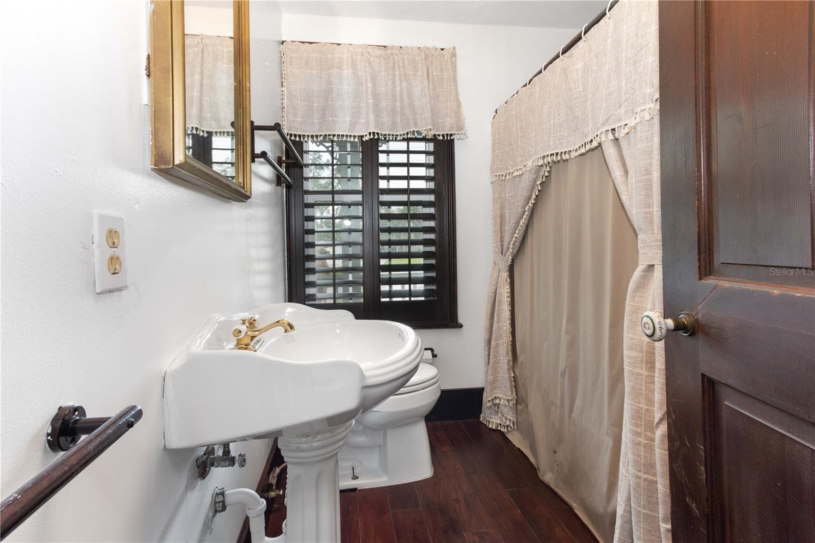 Single Family Residence at 806 NARCISSUS AVE, CLEARWATER BEACH, photo 26 of 48
