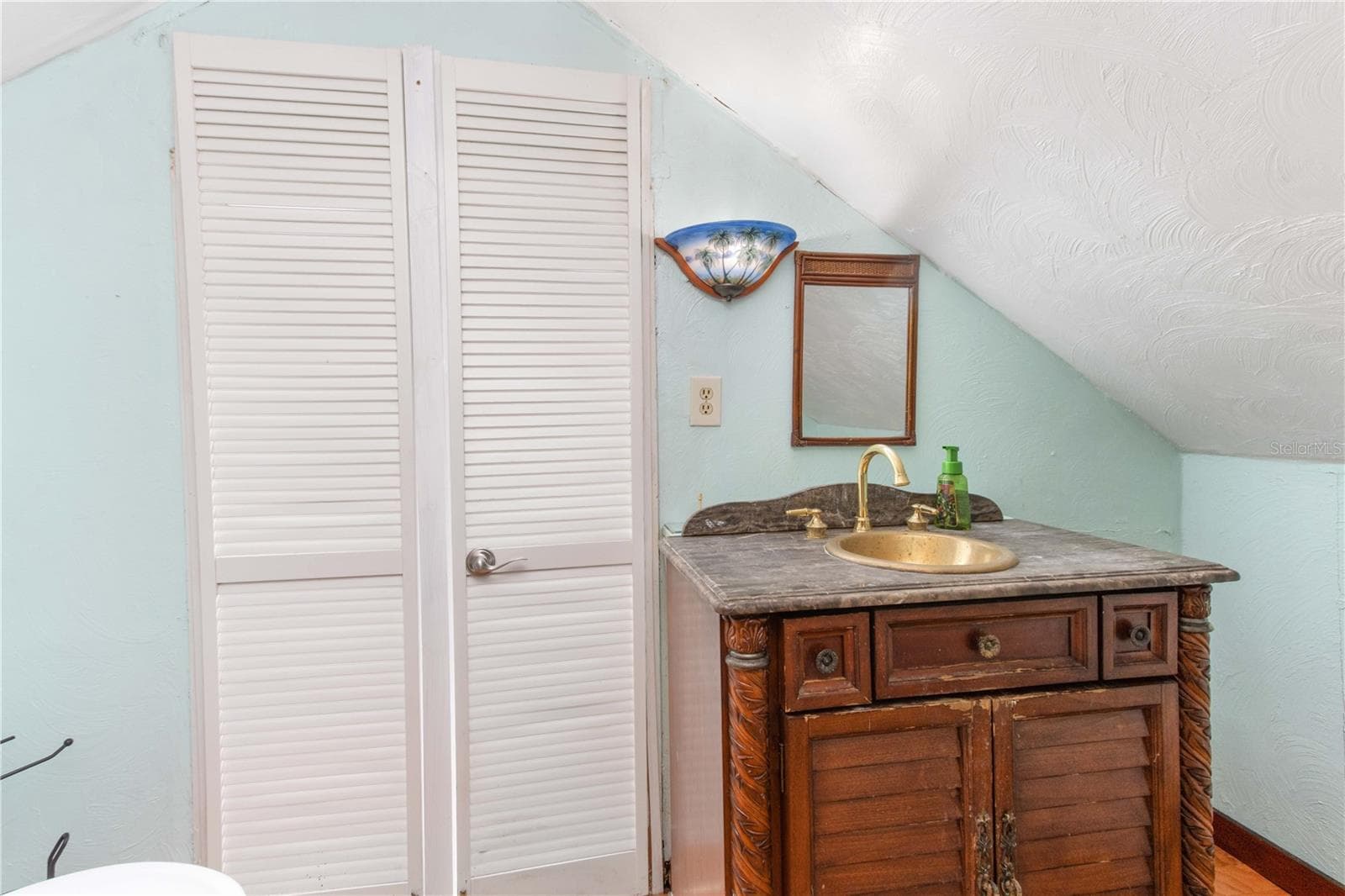 Single Family Residence at 806 NARCISSUS AVE, CLEARWATER BEACH, photo 46 of 48