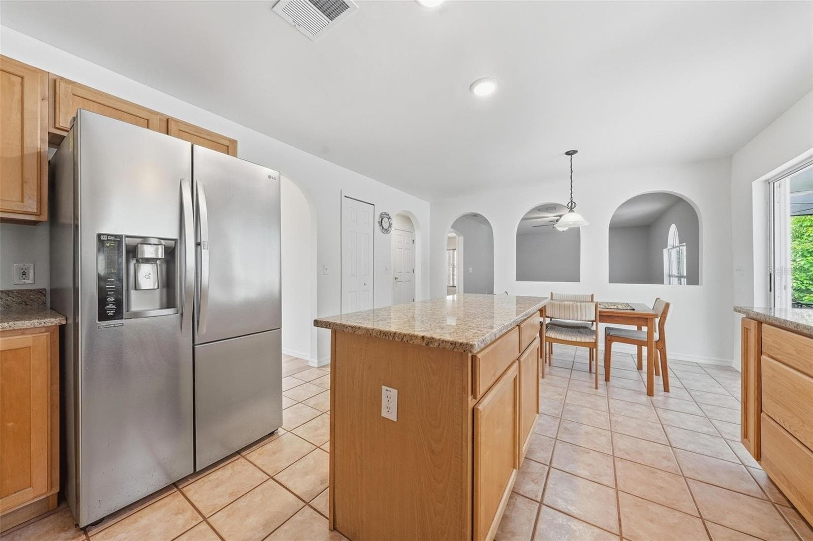 Kitchen Island - 6526 POMEROY CIR, ORLANDO