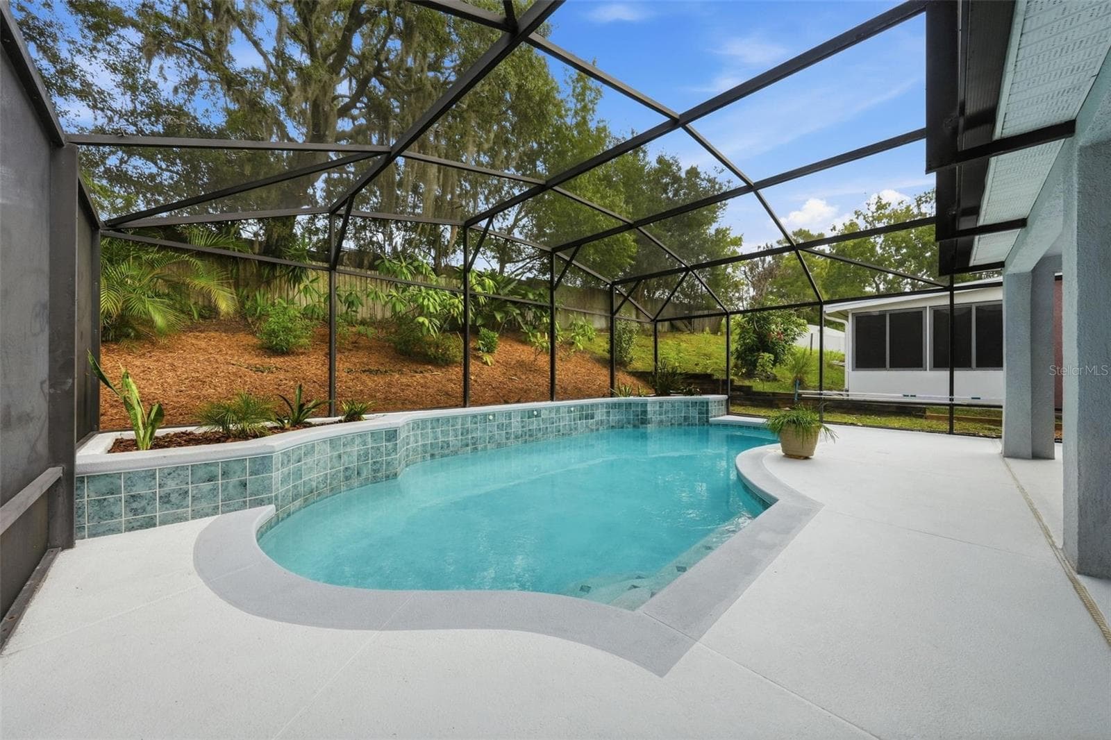 Large Pool Deck - 6526 POMEROY CIR, ORLANDO