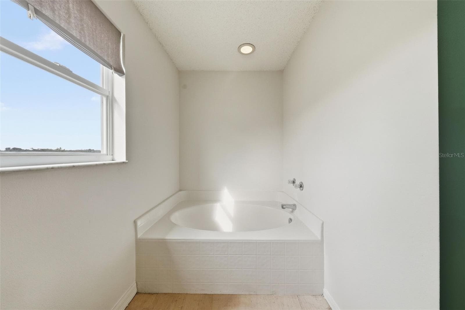 Primary En Suite Garden Tub - 6526 POMEROY CIR, ORLANDO