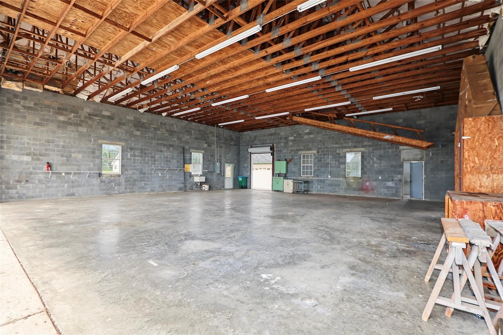 Single Family Residence at 9479 SE 70TH TER, OCALA, photo 42 of 50