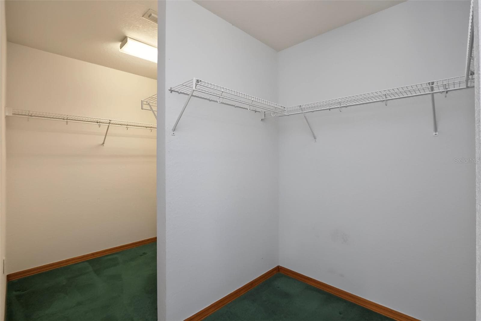 Walk in Closet - 9479 SE 70TH TER, OCALA