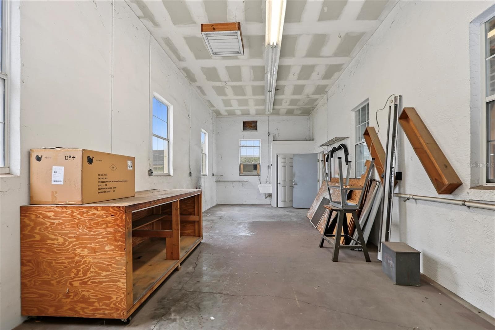 Workshop - 9479 SE 70TH TER, OCALA