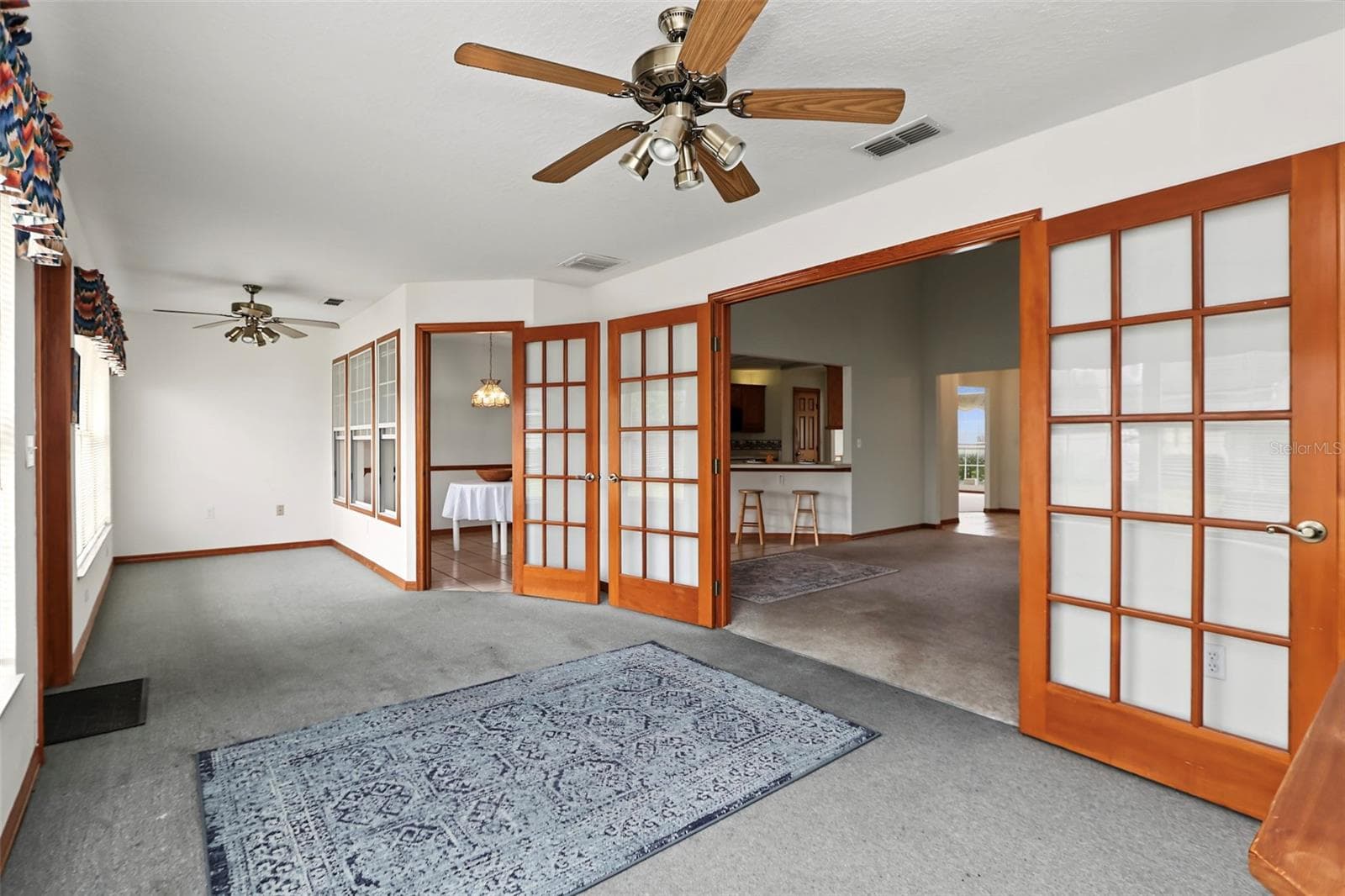 Florida Room - 9479 SE 70TH TER, OCALA