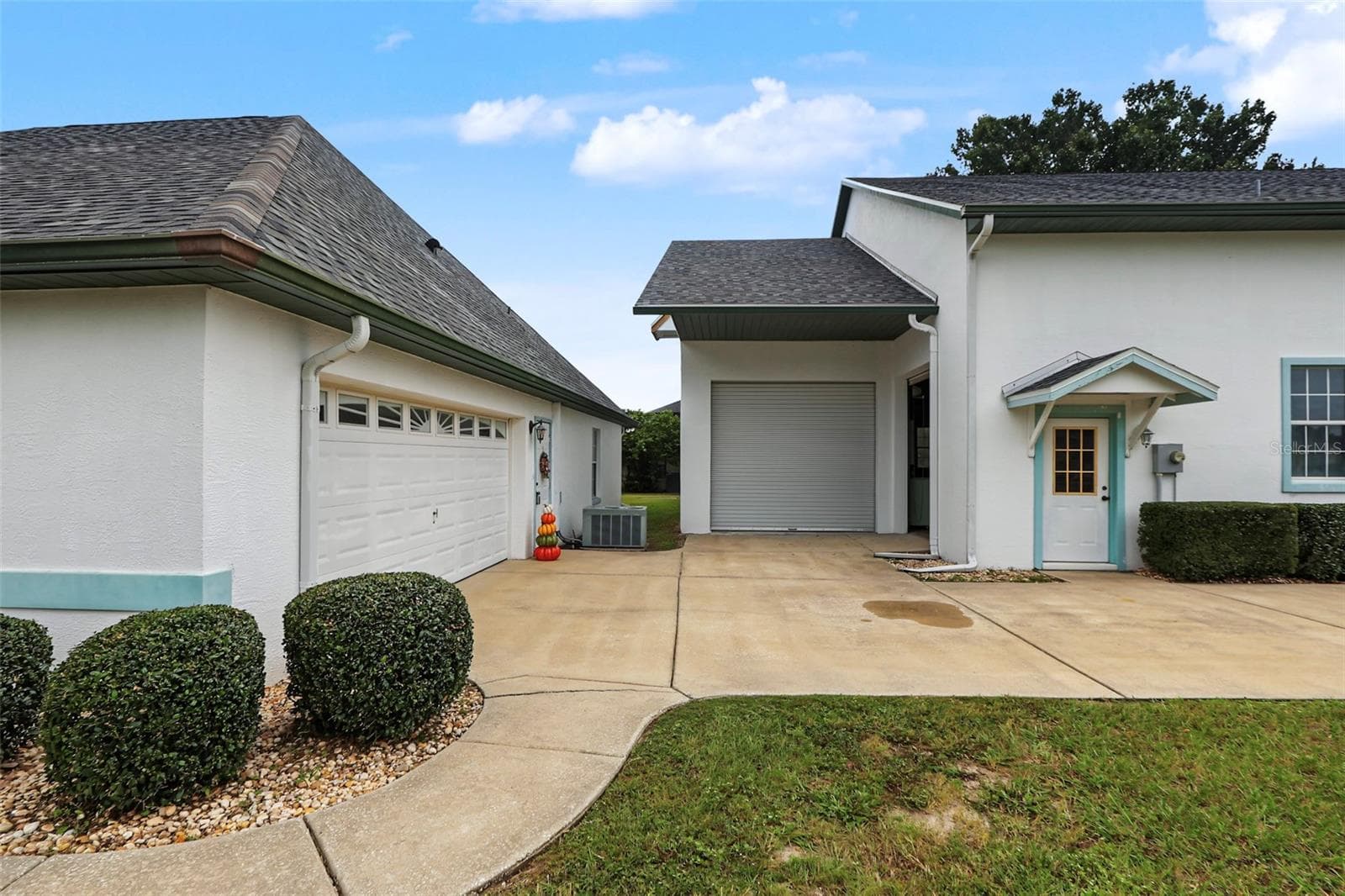 2 car garage - 9479 SE 70TH TER, OCALA