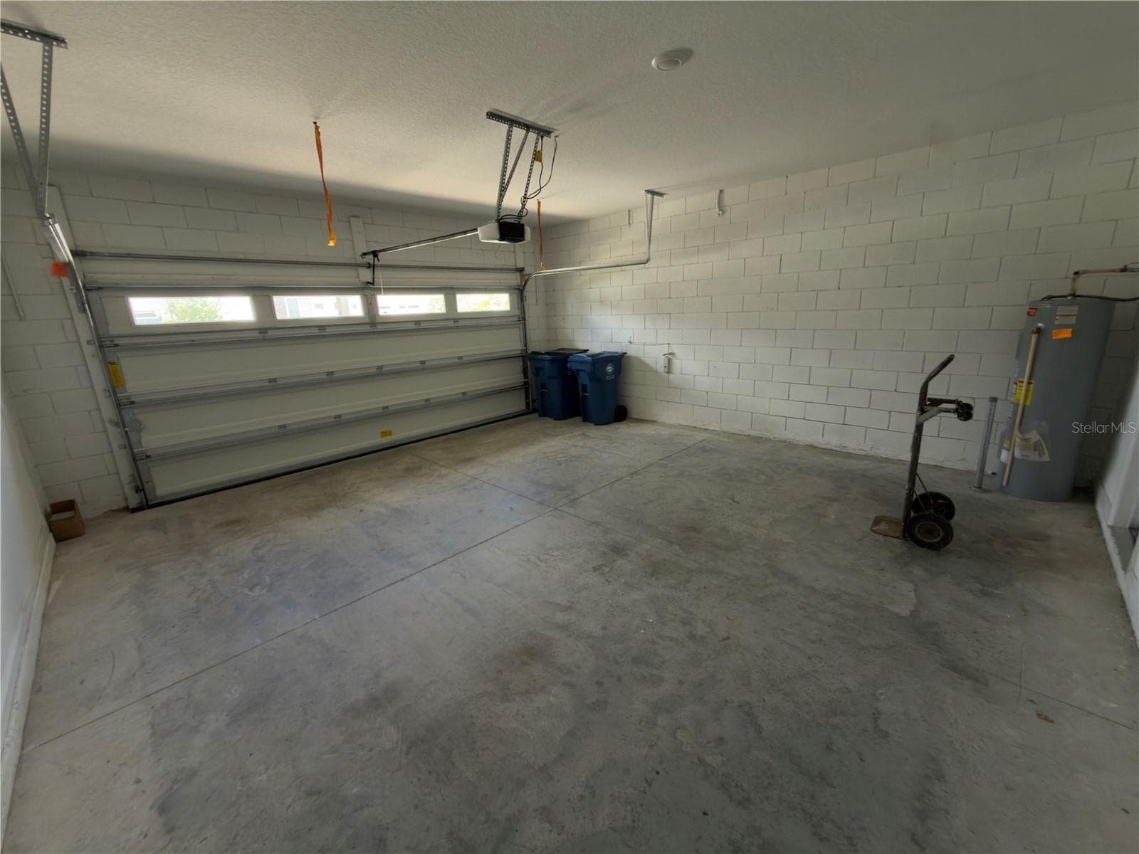 Garage - 1071 SUGARWOOD ST, DAVENPORT