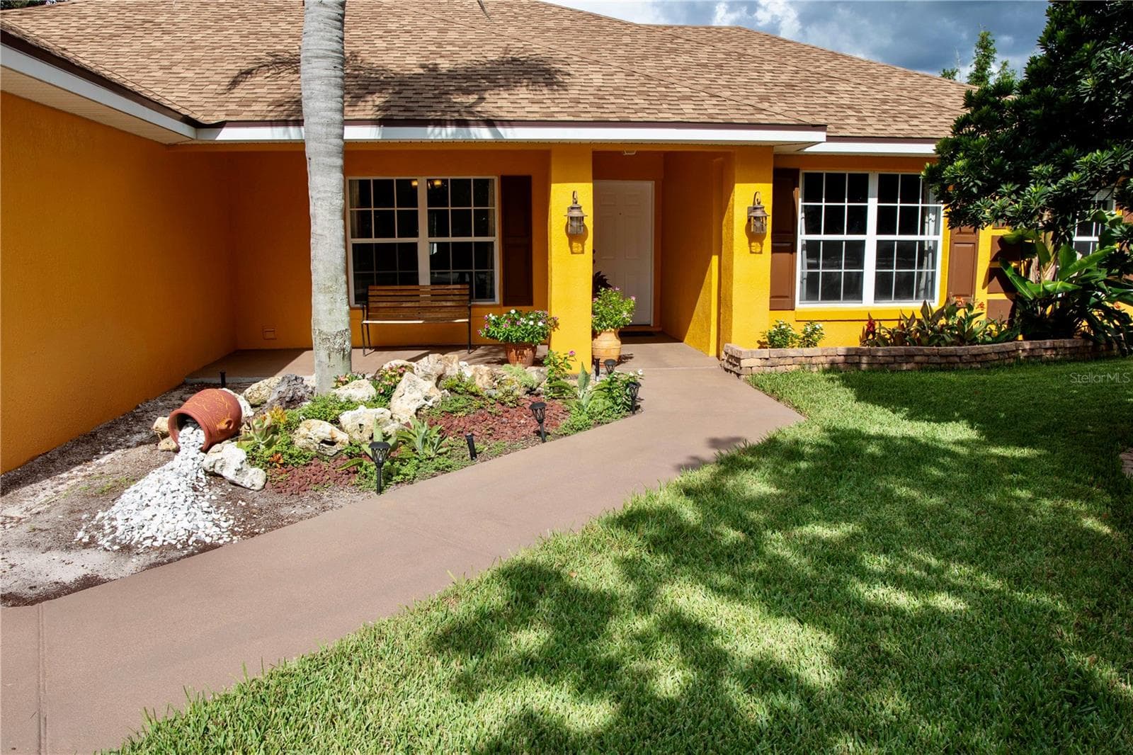 Front Exposure - 6093 VELVET LOOP, LAKELAND