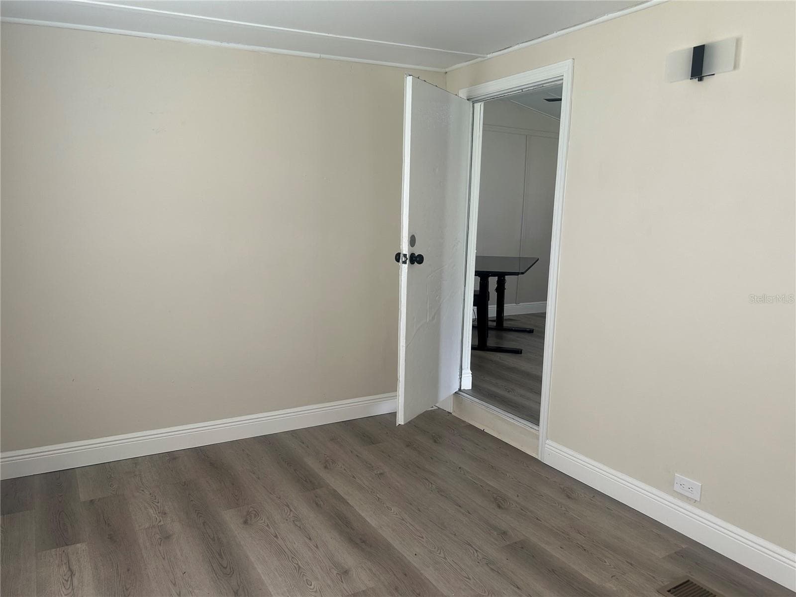 Manufactured Home at 14810 THOMPSON AVE, HUDSON, photo 10 of 19