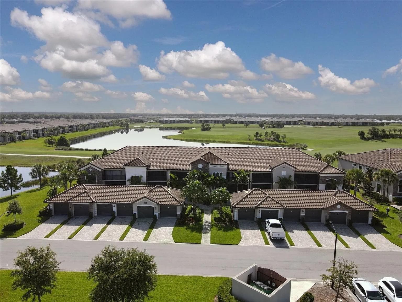Condominium at 5558 PALMER CIR #101, LAKEWOOD RANCH, photo 41 of 74