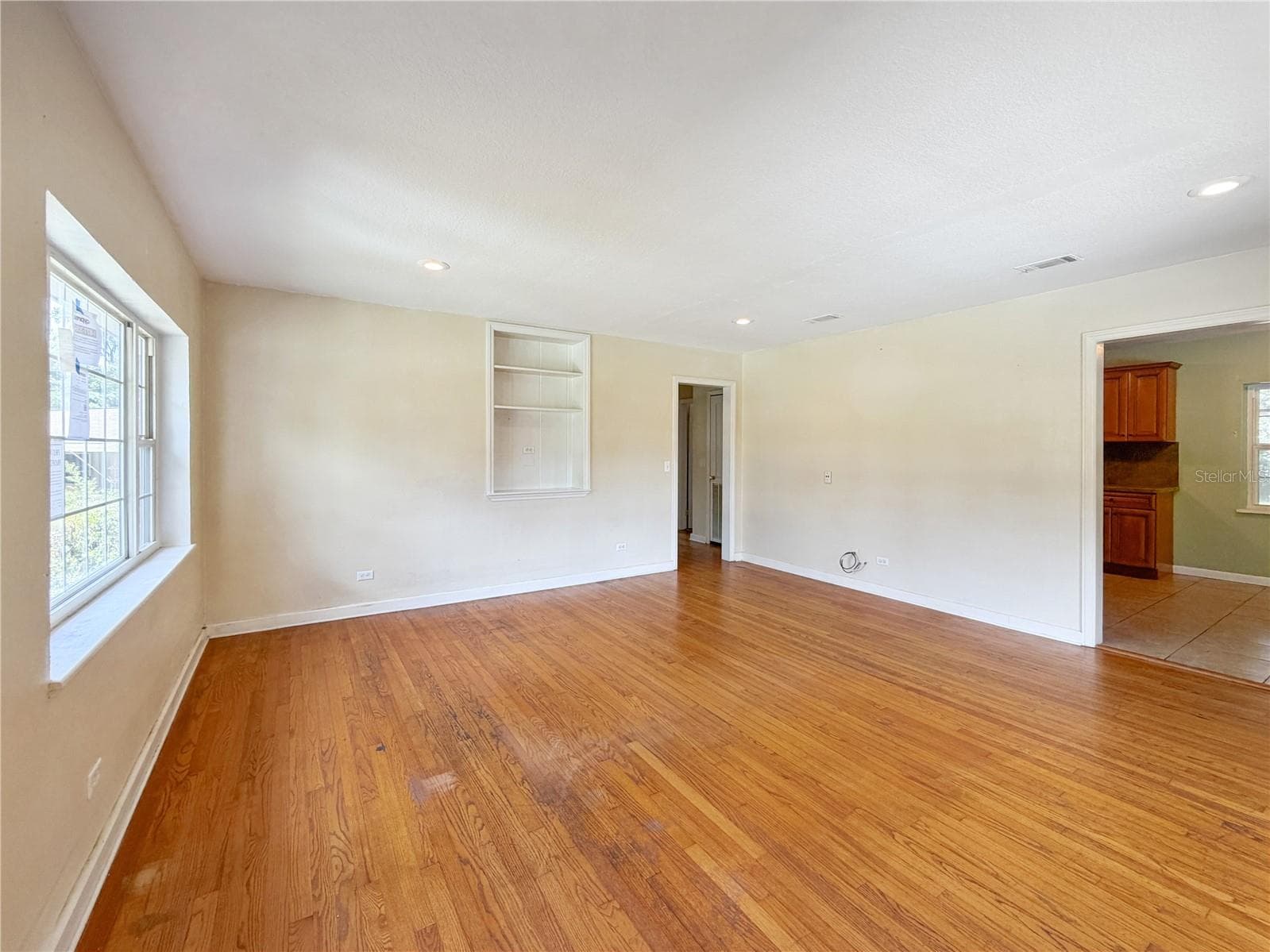 Living Room - 709 NW PALM DR, LAKE CITY