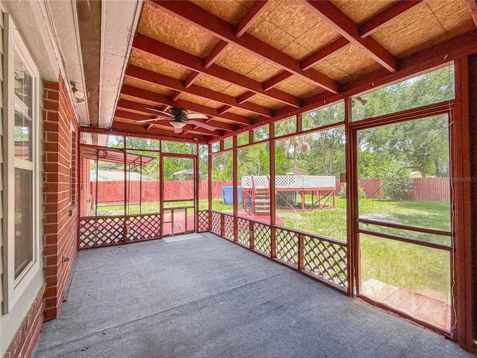 Rear Porch - 709 NW PALM DR, LAKE CITY
