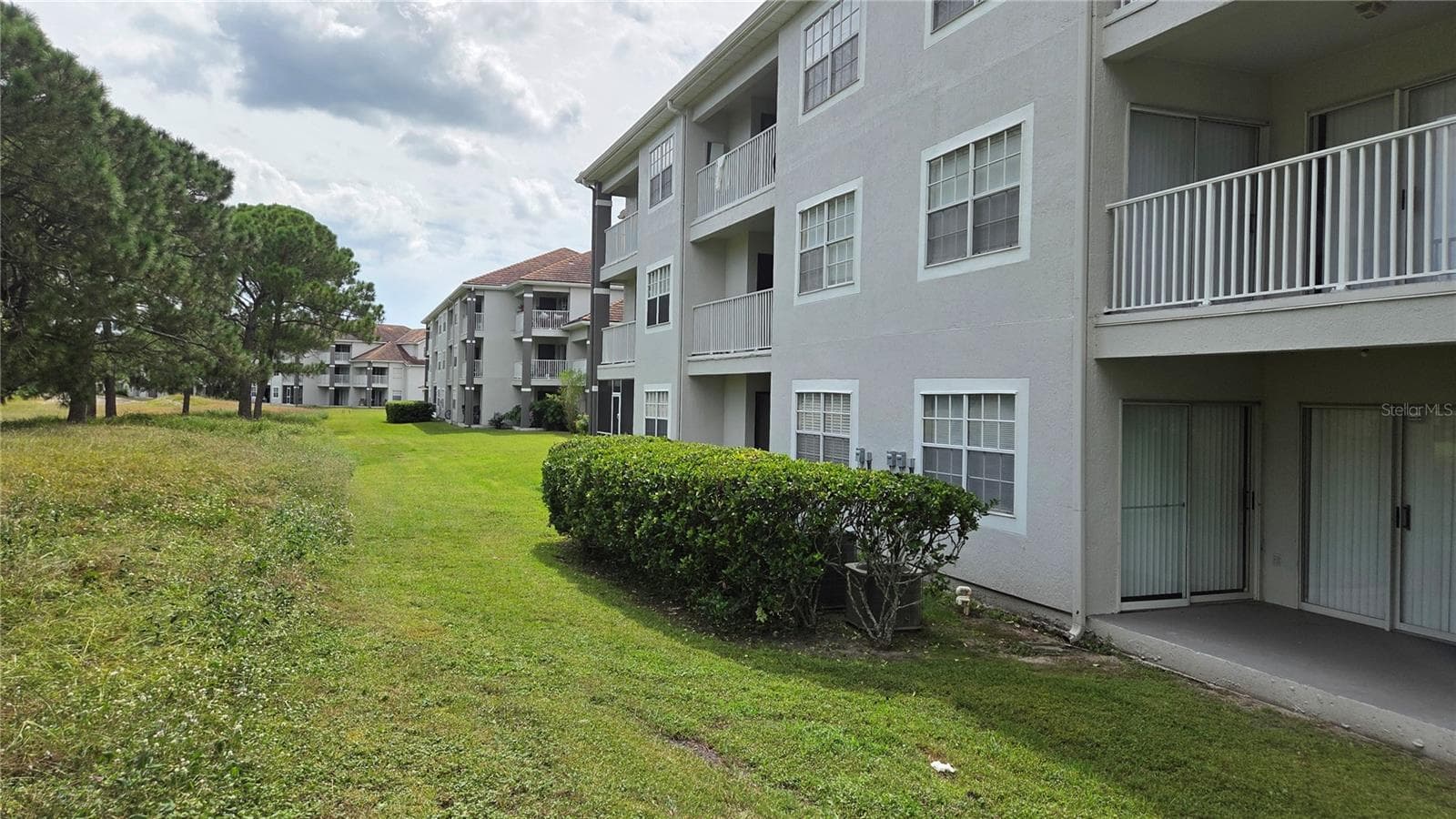 Condominium at 14013 FAIRWAY ISLAND DR #415, ORLANDO, photo 10 of 29