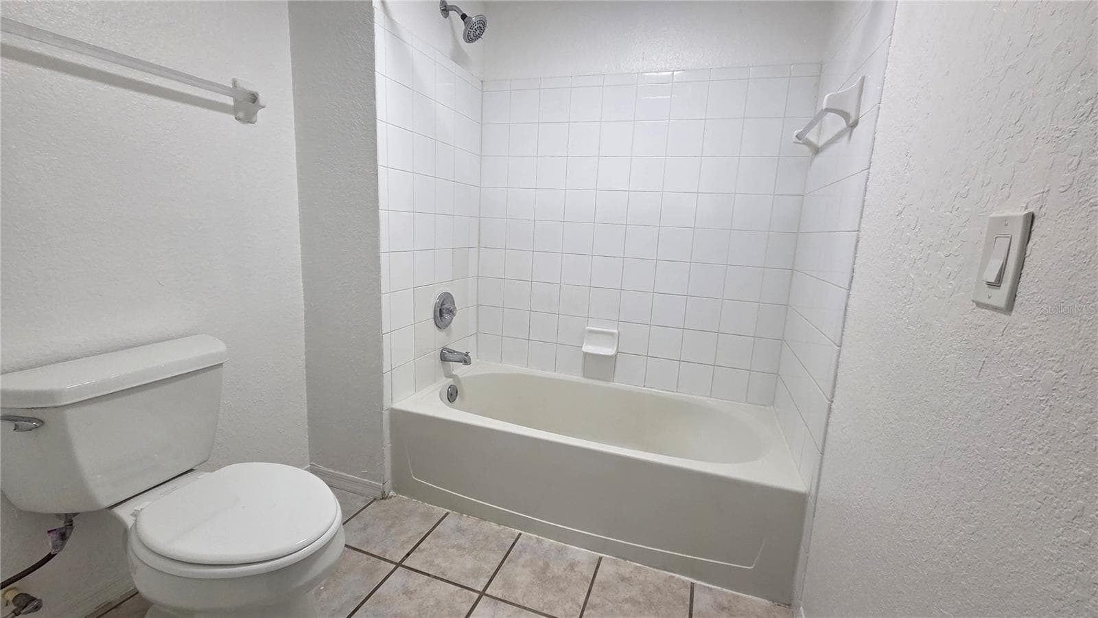 Condominium at 14013 FAIRWAY ISLAND DR #415, ORLANDO, photo 26 of 29