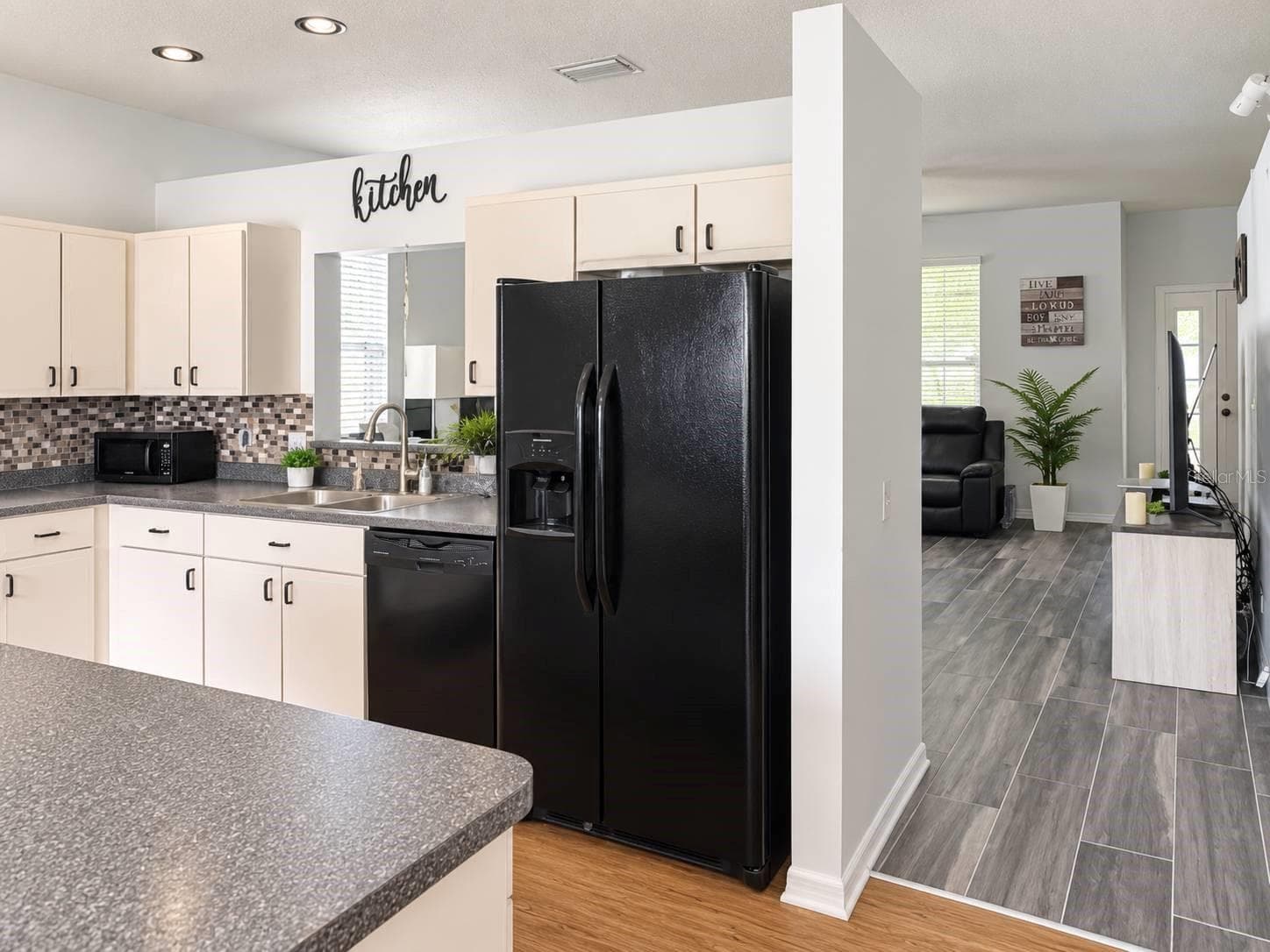 Single Family Residence at 3328 70TH CT E, PALMETTO, photo 15 of 59